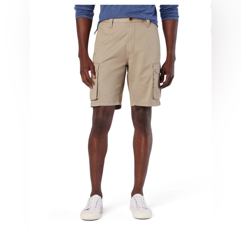 Men's Classic Tan Cargo Shorts